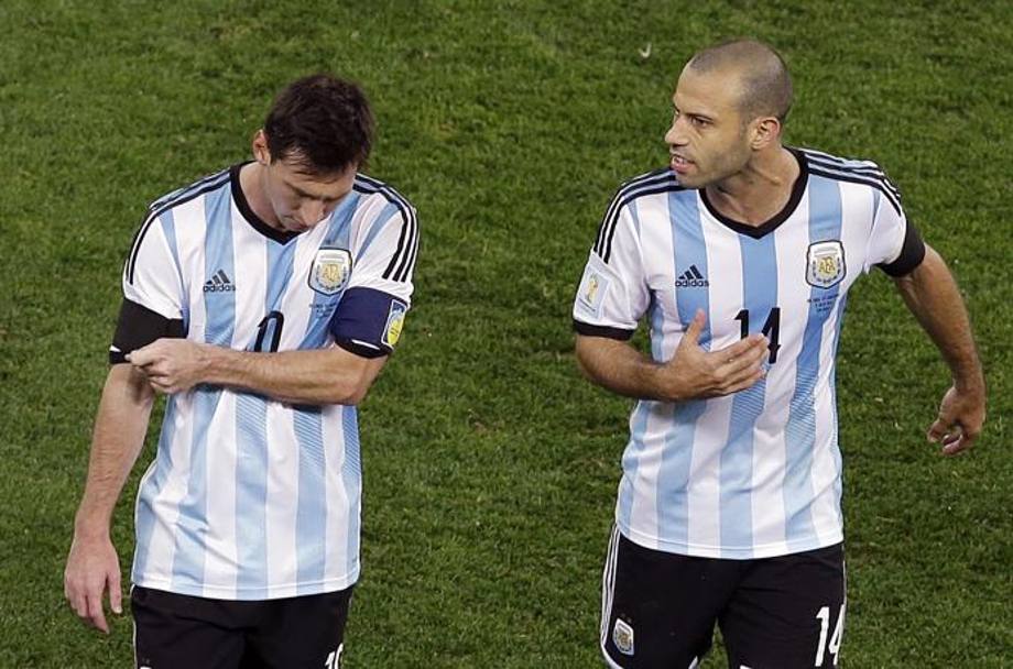 Mascherano discute con Messi: l’Argentina nel primo tempo non ha sfondato. AP